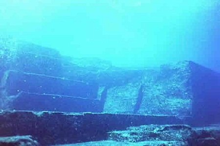 Underwater Ruins, Japan