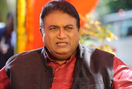 Best comedy actors from South Indian Film Industry Best comedy actors from South Indian Film Industry
