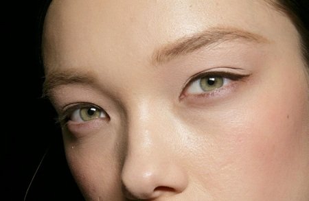 A chic kitten-eye
