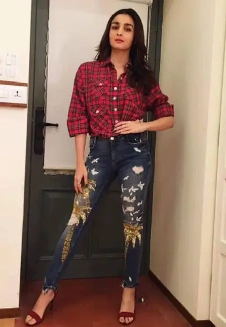 Alia Bhatt in Jeans